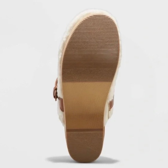 Universal Thread Indra
Heels Cream Sherpa new - Picture 3 of 5